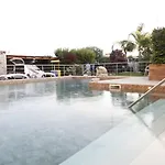 Clementina Hotel