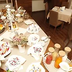 Hotel Clementina 3*